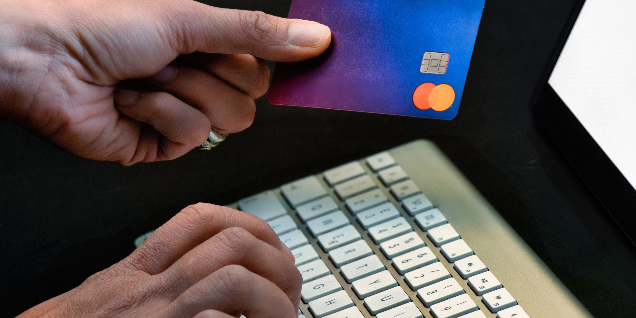 Cum reîncarci o cartelă PrePay online în siguranță